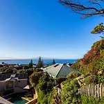Zonnendal Family Home In Charming Kalk Bay