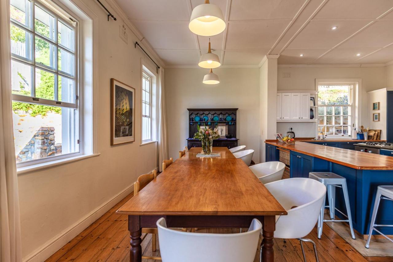 Zonnendal Family In Charming Kalk Bay Villa